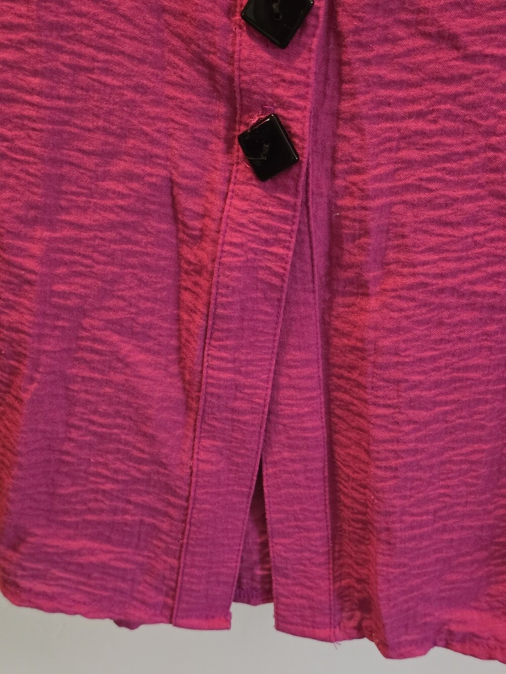 Fuchsia Textured Button-Front Collared Shirt - Picture 4 of 7
